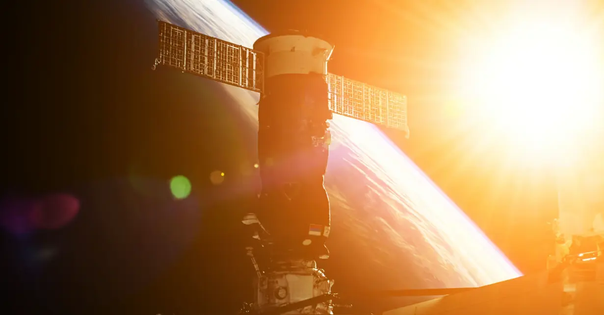 Забавянето на потреблението поставя SpaceX под натиск: Подходящ момент ли е за покупка на акциите?