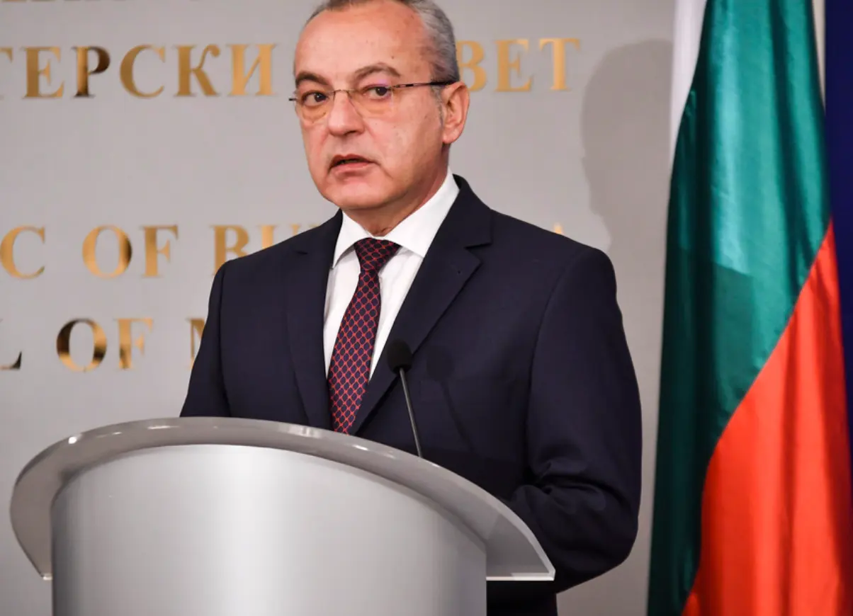 Донев: Бюджет 2026 е одобрен, капиталовите разходи скачат с близо 2,5 млрд. евро