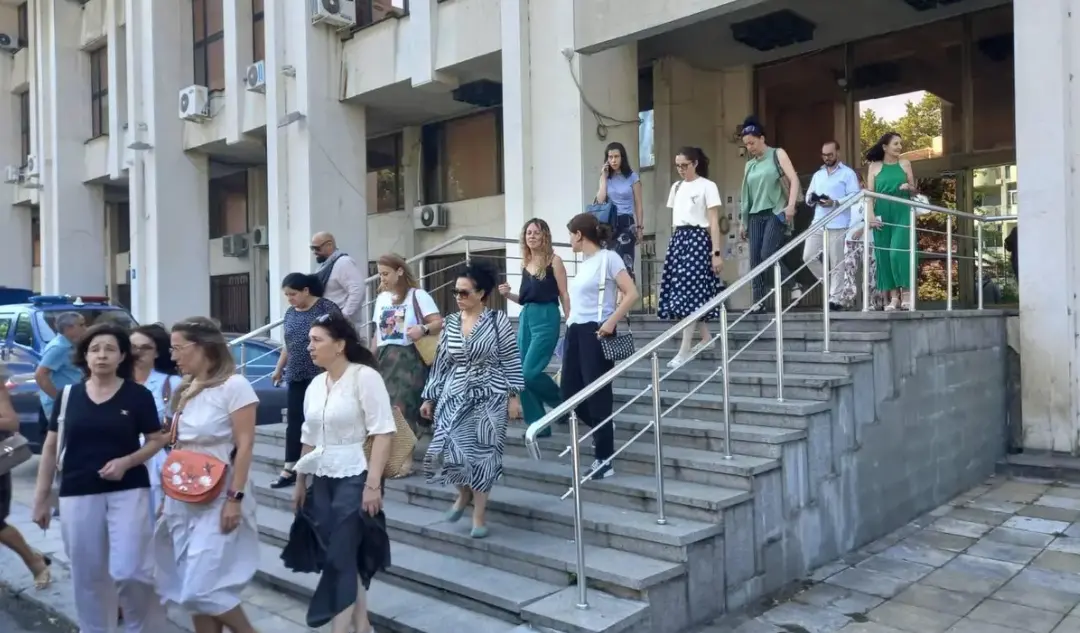 Сигнали за бомби в съдебните палати в Бургаско минути преди делото срещу Никола Бургазлиев