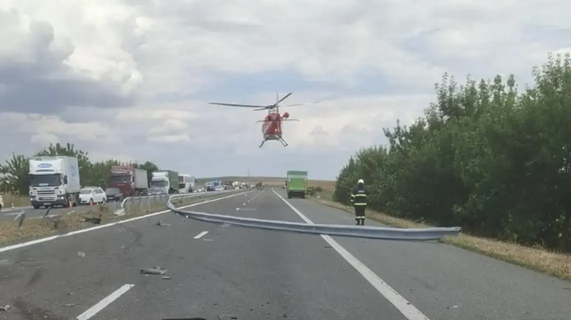 Двамата пострадали при тежката катастрофа на АМ „Тракия“ са в стабилно състояние