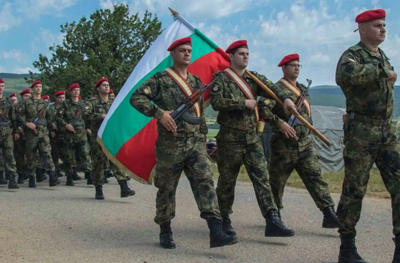 Правителството промени правилата за организацията и управлението на въоръжените сили